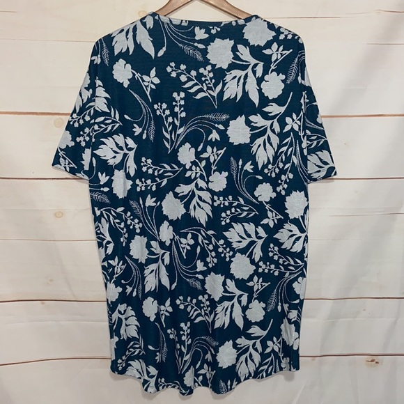 LULAROE Irma Flowy Short Sleeve T Shirt Blouse Tee Floral Green XXS 2XS NEW BNWT - Picture 7 of 8